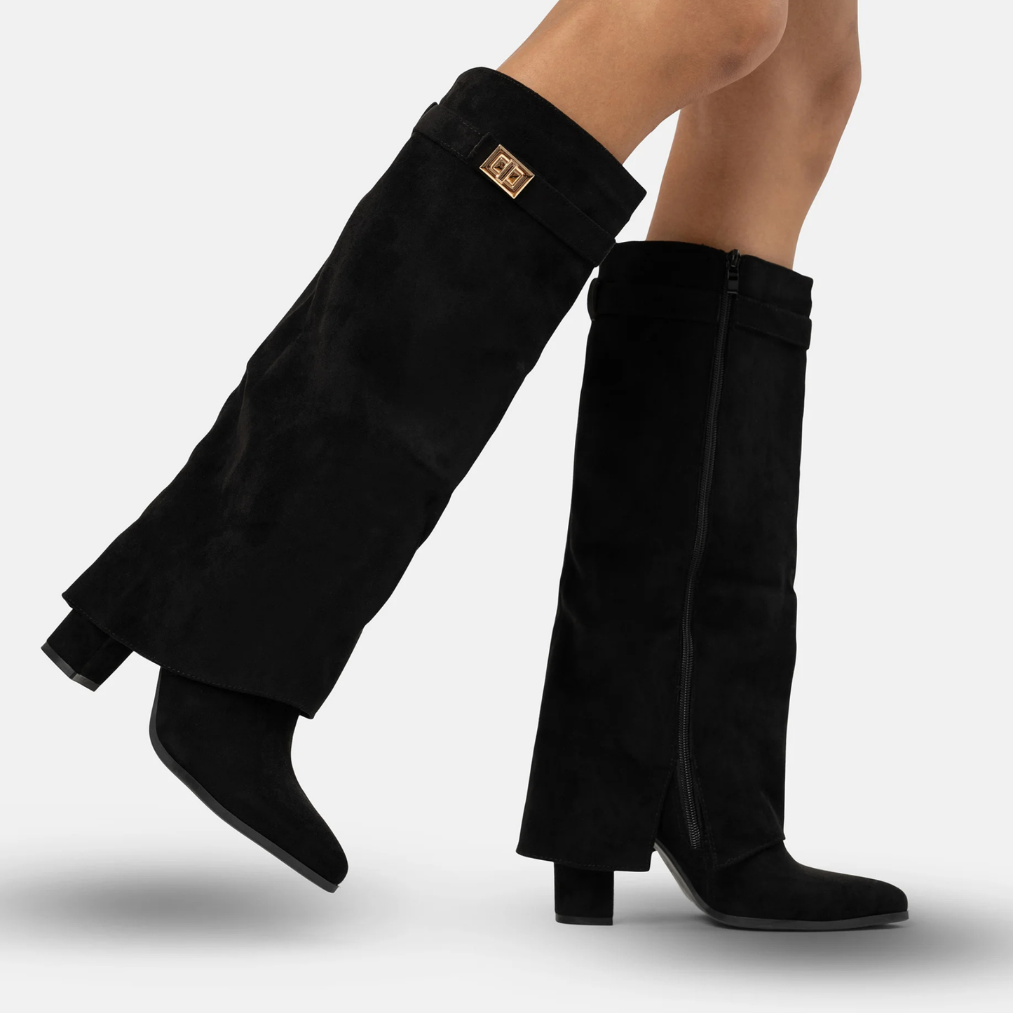 Schwarz Suede